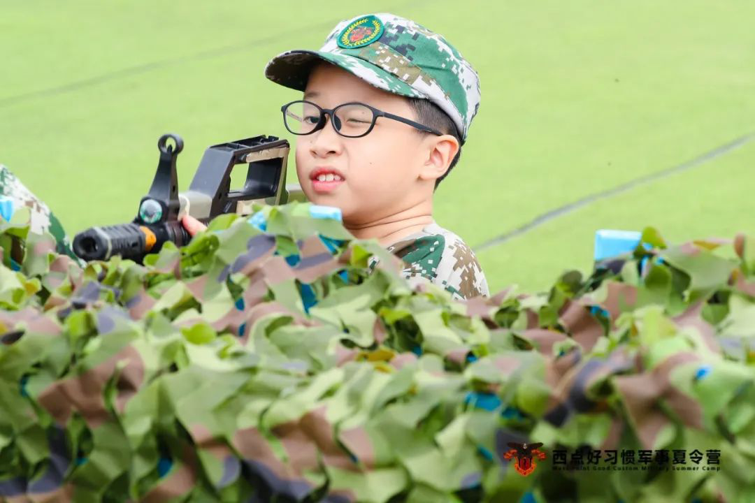 体验军魂铸造，做乘风破浪的小战士！