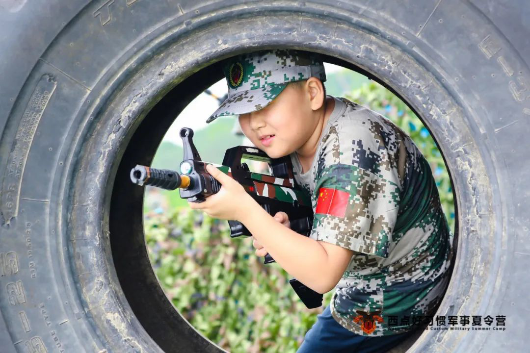 体验军魂铸造，做乘风破浪的小战士！