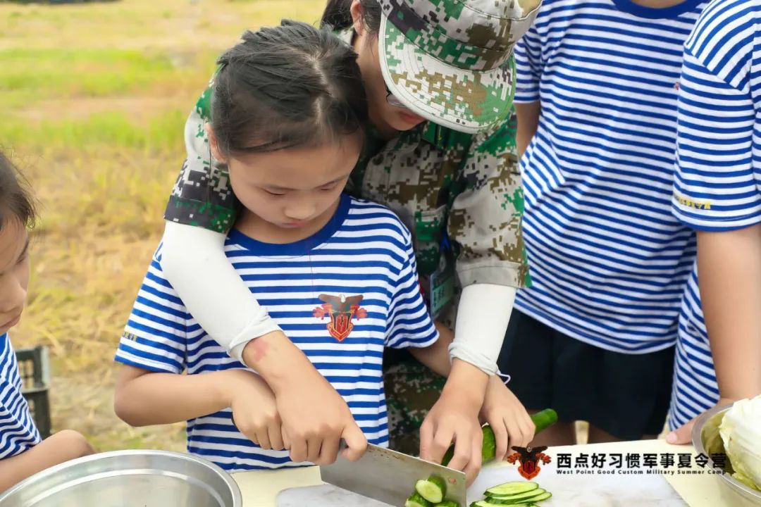 这个暑假，到底是谁家的娃在偷偷的茁壮成长？,上海西点军校